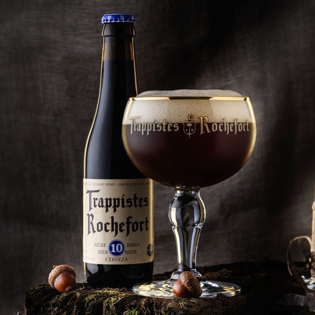 We’re closing Trappist Takeover Week with a legend — Rochefort 10 from Rochefort Abbey.

Often ranked among the greatest beers in the world, Rochefort 10 is the strongest offering from the monks and a masterpiece of depth and complexity.

Flavor Profile:
🍫 Rich dark chocolate
🍷 Deep plum, raisin, and fig
🍬 Toffee and caramelized sugar
🌰 Subtle spice
🔥 Full-bodied, warming finish

ABV: 11.3% — powerful but impossibly smooth.

Fun Fact: Rochefort brews only a few times per year, and production is intentionally limited to maintain quality and support the monastery — not maximize output.

This is a contemplative beer. A slow sipper. A true Trappist icon.

🍺 Limited pours — once it’s gone, it’s gone
🎁 Final sticker giveaway of the week
🙏 Sip intentionally
🍻 Cheers to a week of tradition